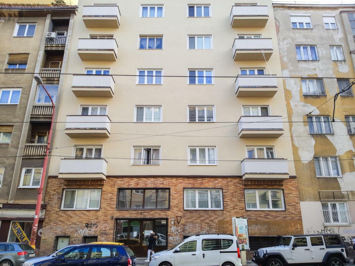 Central Apartments By Kovee Bratysława Zewnętrze zdjęcie